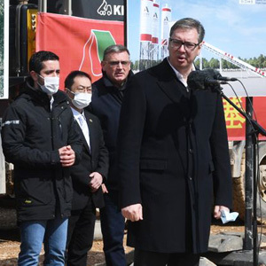 Predsednik Vučić: pozivam kineske partnere da se pripreme za gradnju auto-puta od Beograda do Zrenjanina